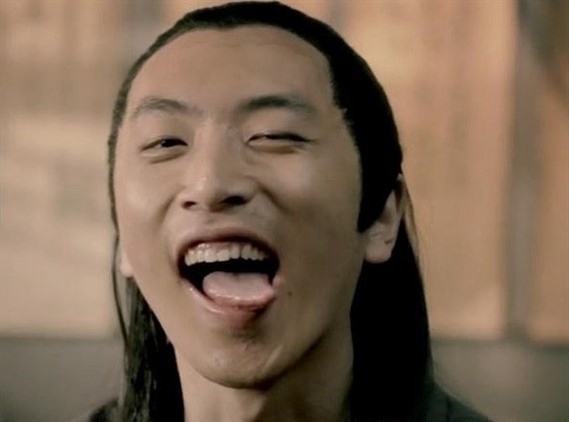 小白领体验《真心英雄》,逆袭美女上司